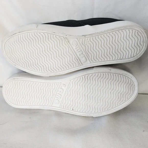 Lamo Perforated Slip On Casual Comfort Shoes Sneakers Gray Size 7.5 - Picture 6 of 6